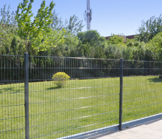 cheap metal fence posts